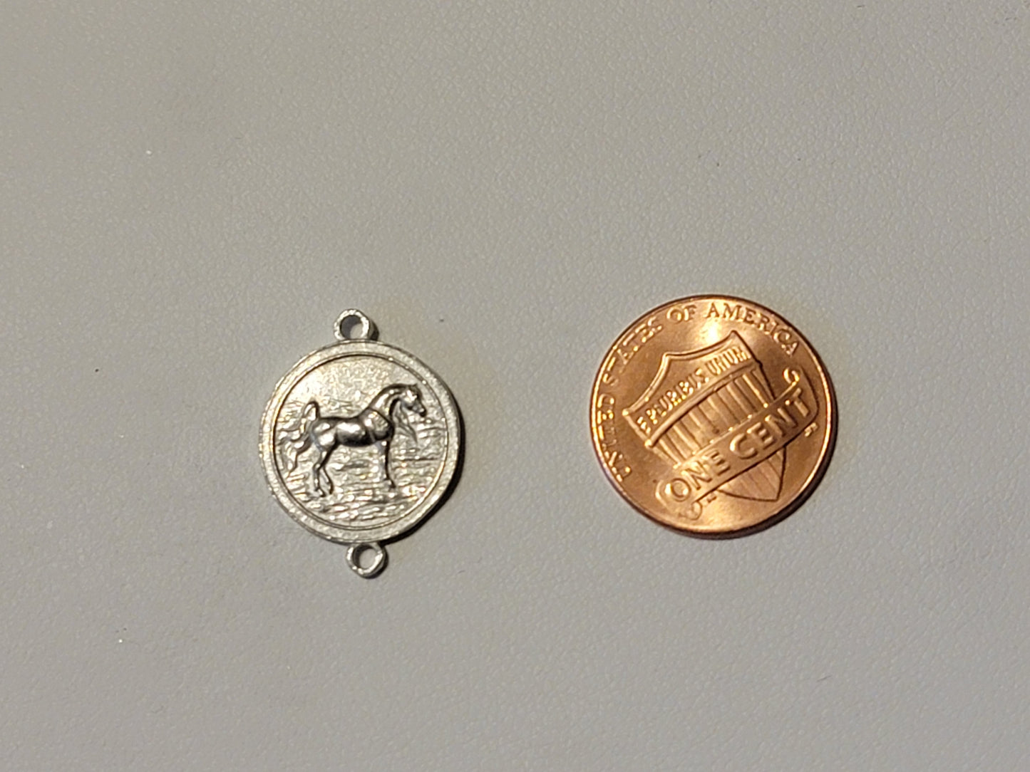 Pewter Desert Bedouin Stallion Arabian Horse Pendant Set