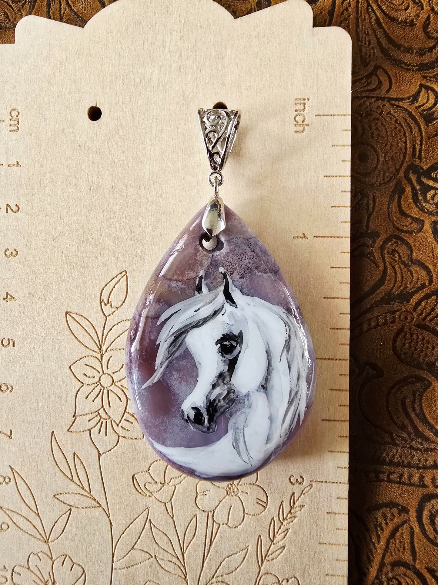 Natural Agate Horse Pendant – Hand painted Original Art