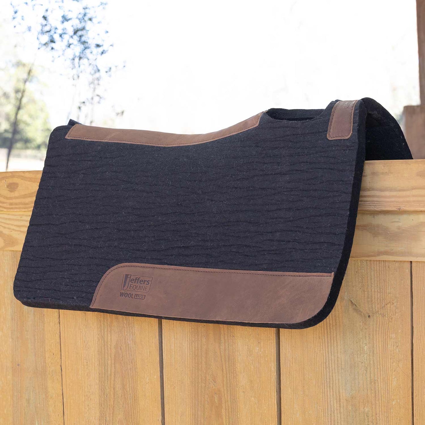 Premium WoolLuxe 100% Wool Equine Saddle Pad – Cushioned, Breathable, and Shock-Absorbing