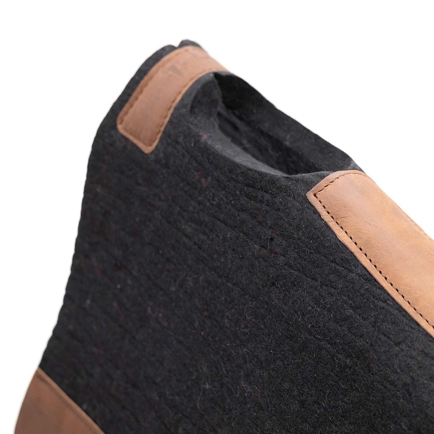 Premium WoolLuxe 100% Wool Equine Saddle Pad – Cushioned, Breathable, and Shock-Absorbing