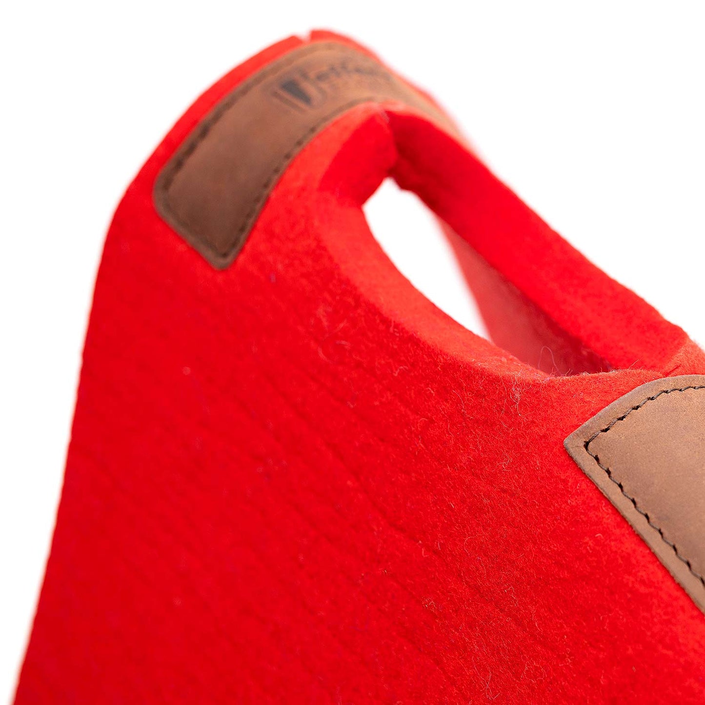 Premium WoolLuxe 100% Wool Equine Saddle Pad – Cushioned, Breathable, and Shock-Absorbing