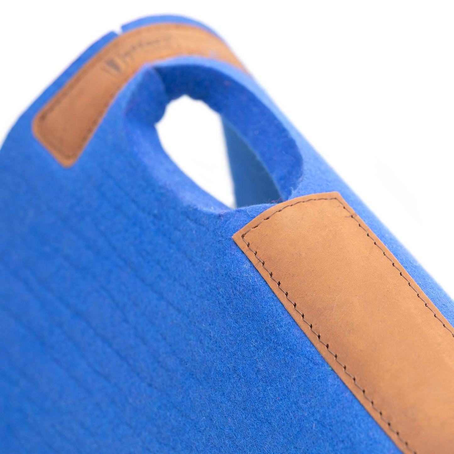 Premium WoolLuxe 100% Wool Equine Saddle Pad – Cushioned, Breathable, and Shock-Absorbing