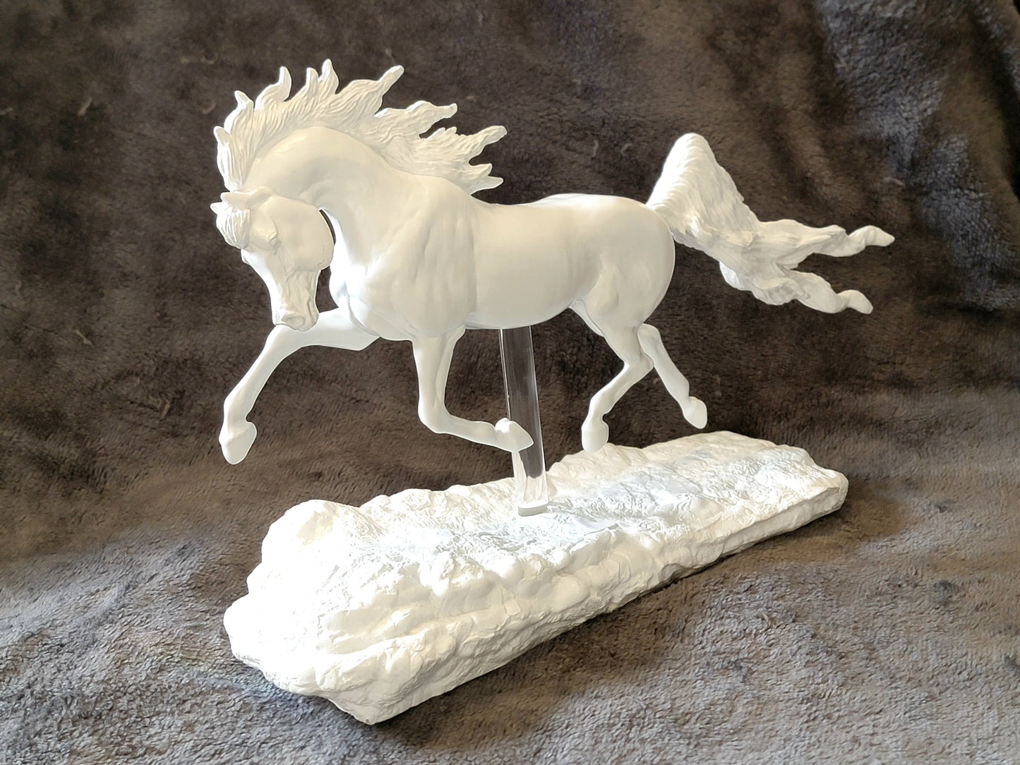 Shahdeen Cast Resin Model Horse Classic Scale