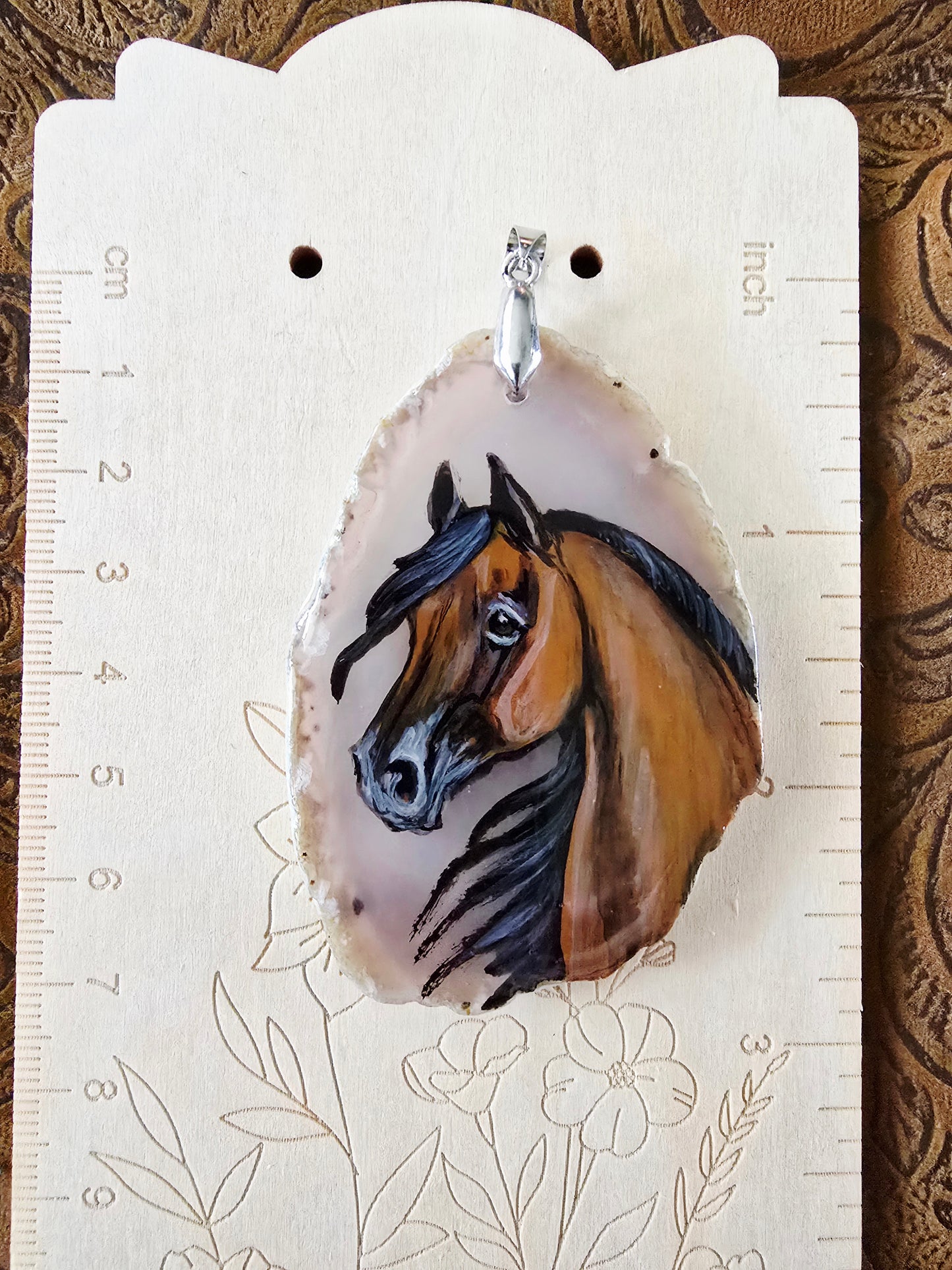 Hand-Painted Bay Horse Pendant — Natural Agate Slice
