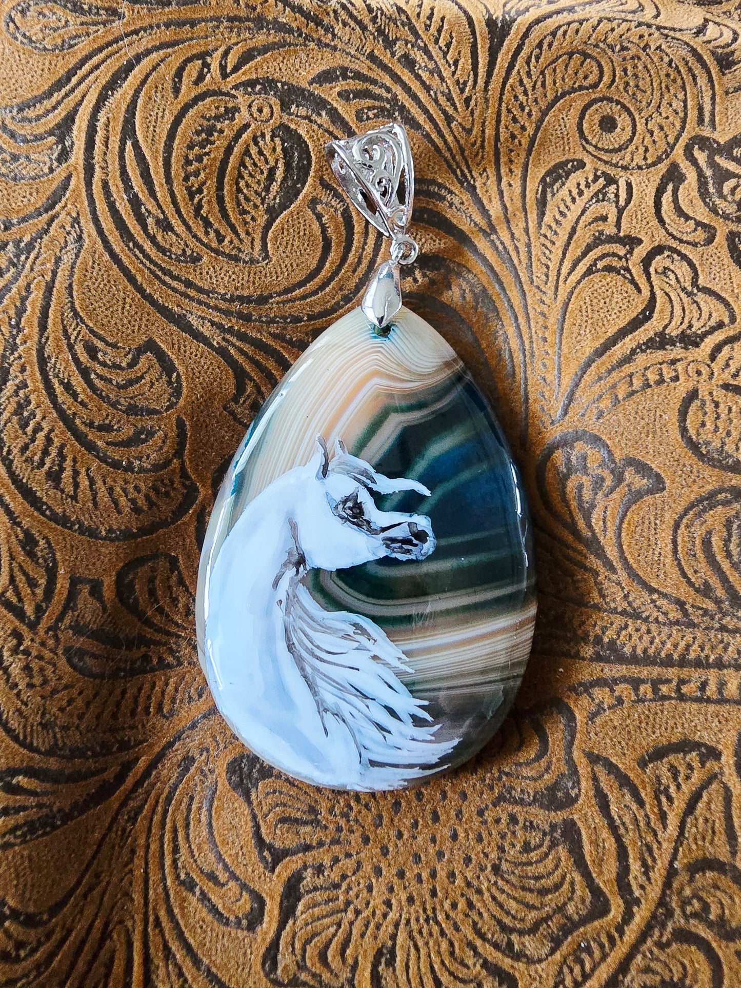 Hand-Painted Arabian Horse Pendant — Botswana Agate