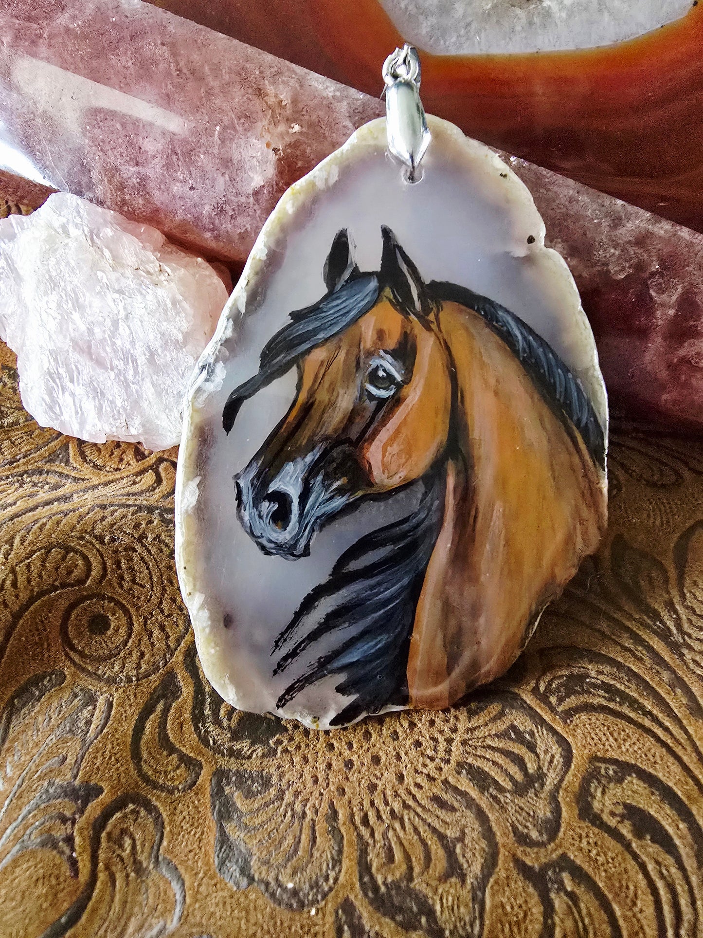 Hand-Painted Bay Horse Pendant — Natural Agate Slice