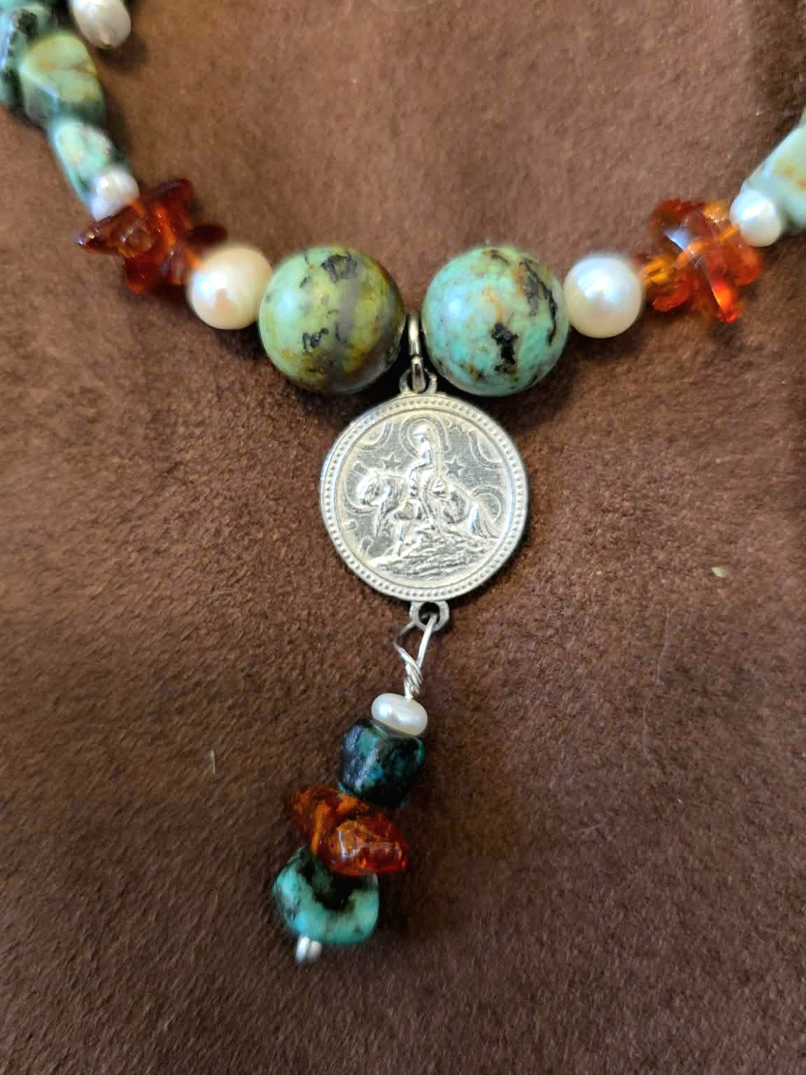 Turqouise Gemstone Reining Horse dangle flex n stretch bracelet