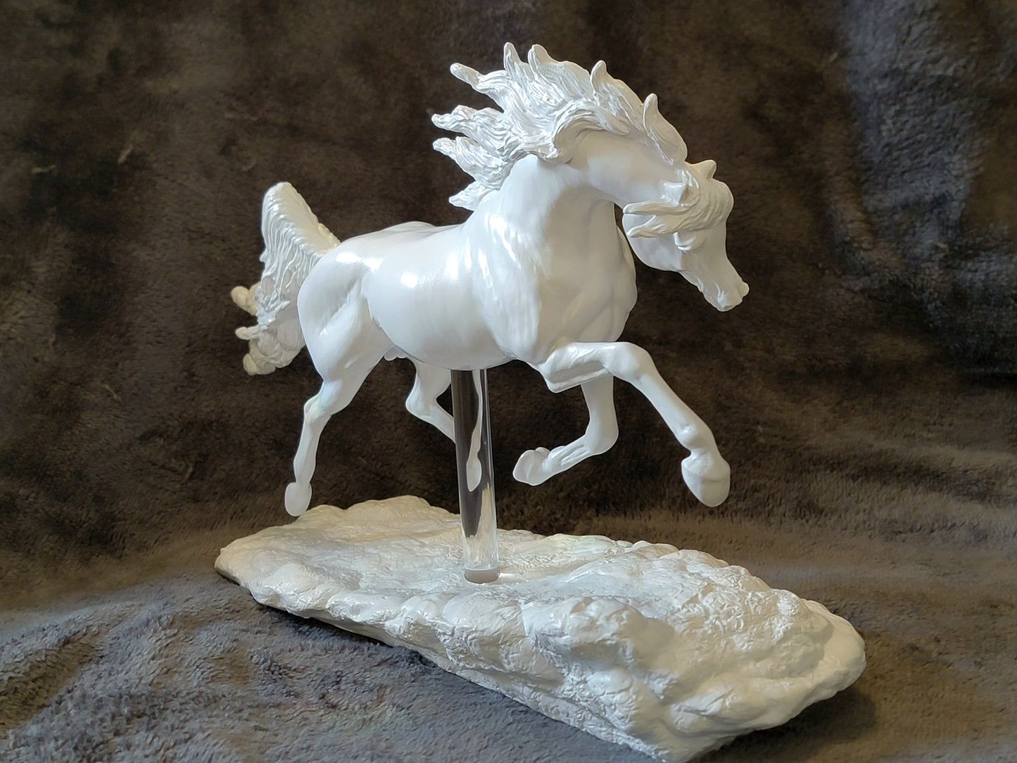 Shahdeen Cast Resin Model Horse Classic Scale