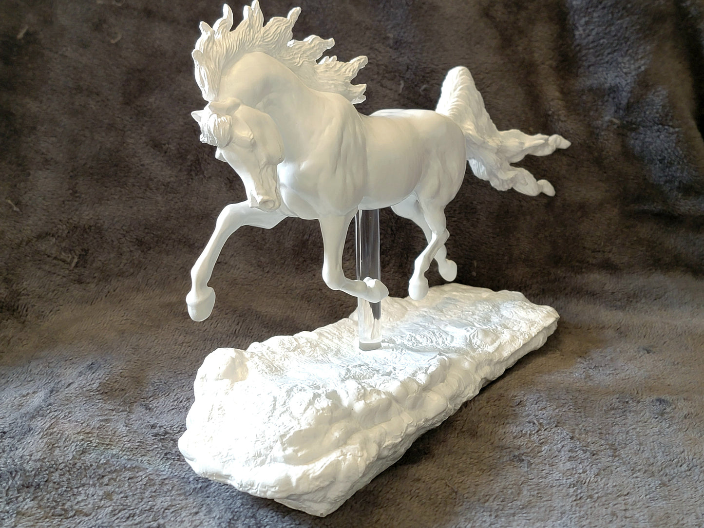 Shahdeen Cast Resin Model Horse Classic Scale