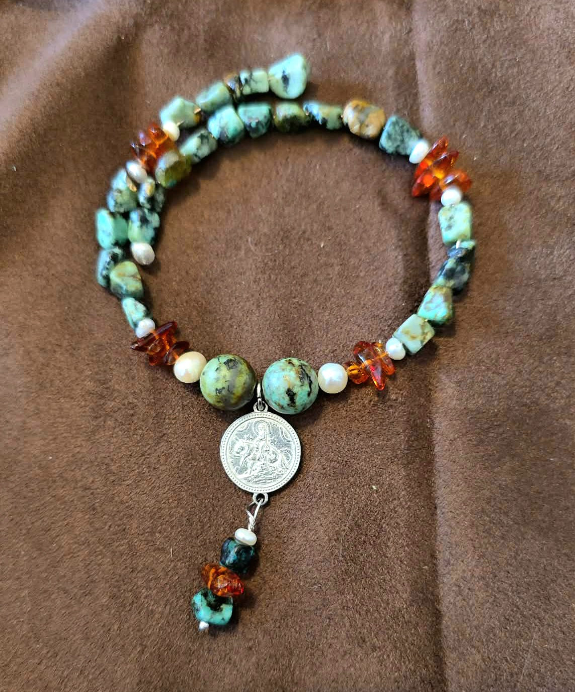 Turqouise Gemstone Reining Horse dangle flex n stretch bracelet