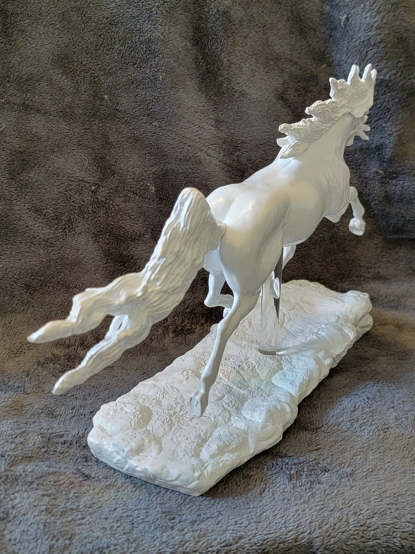 Shahdeen Cast Resin Model Horse Classic Scale