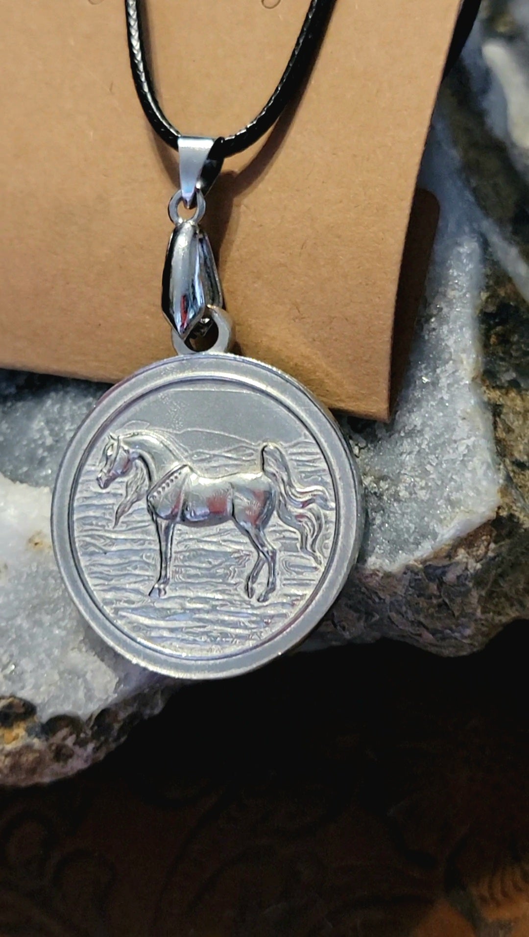 Pewter Desert Bedouin Stallion Arabian Horse Pendant Set