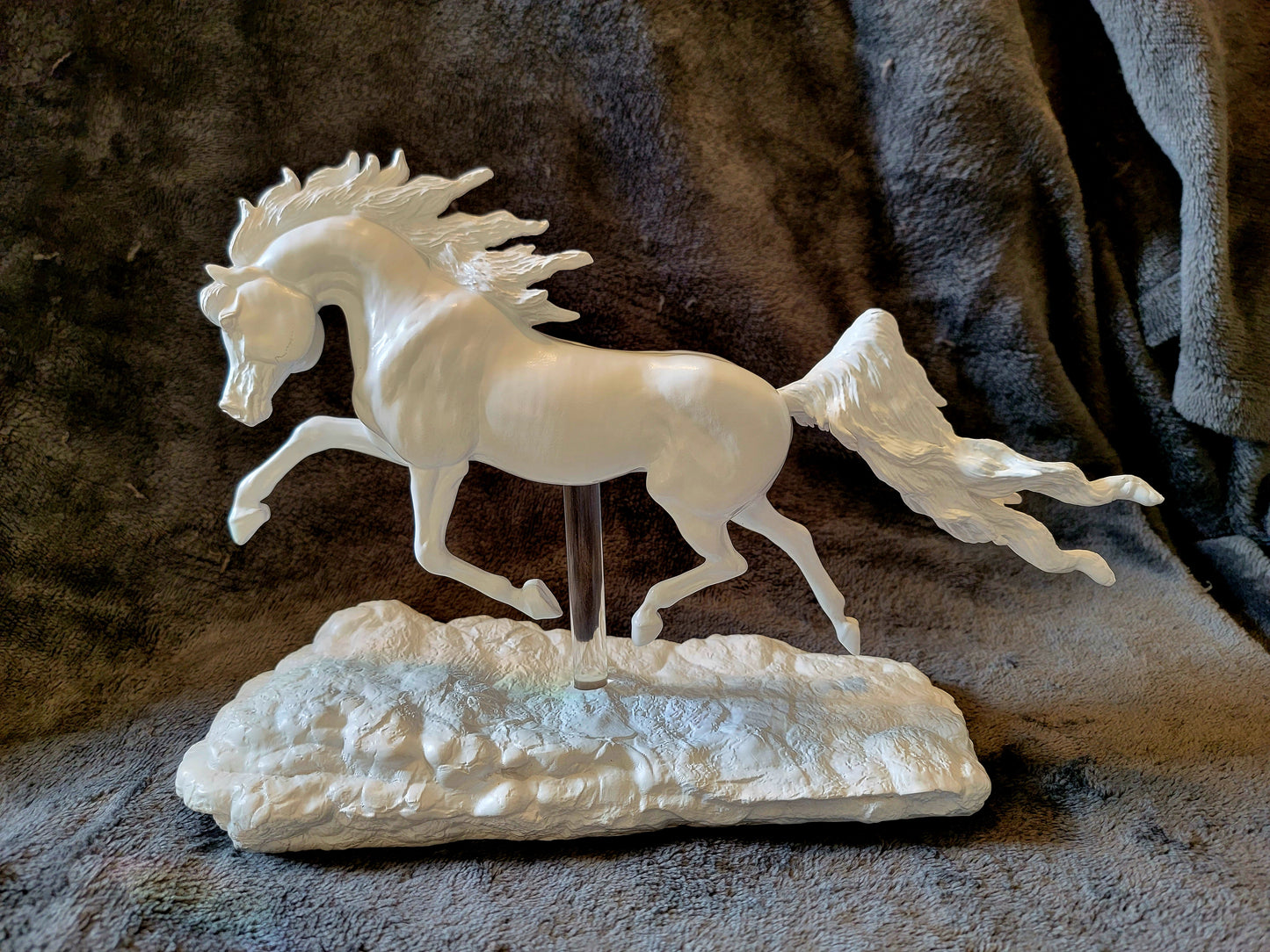 Shahdeen Cast Resin Model Horse Classic Scale