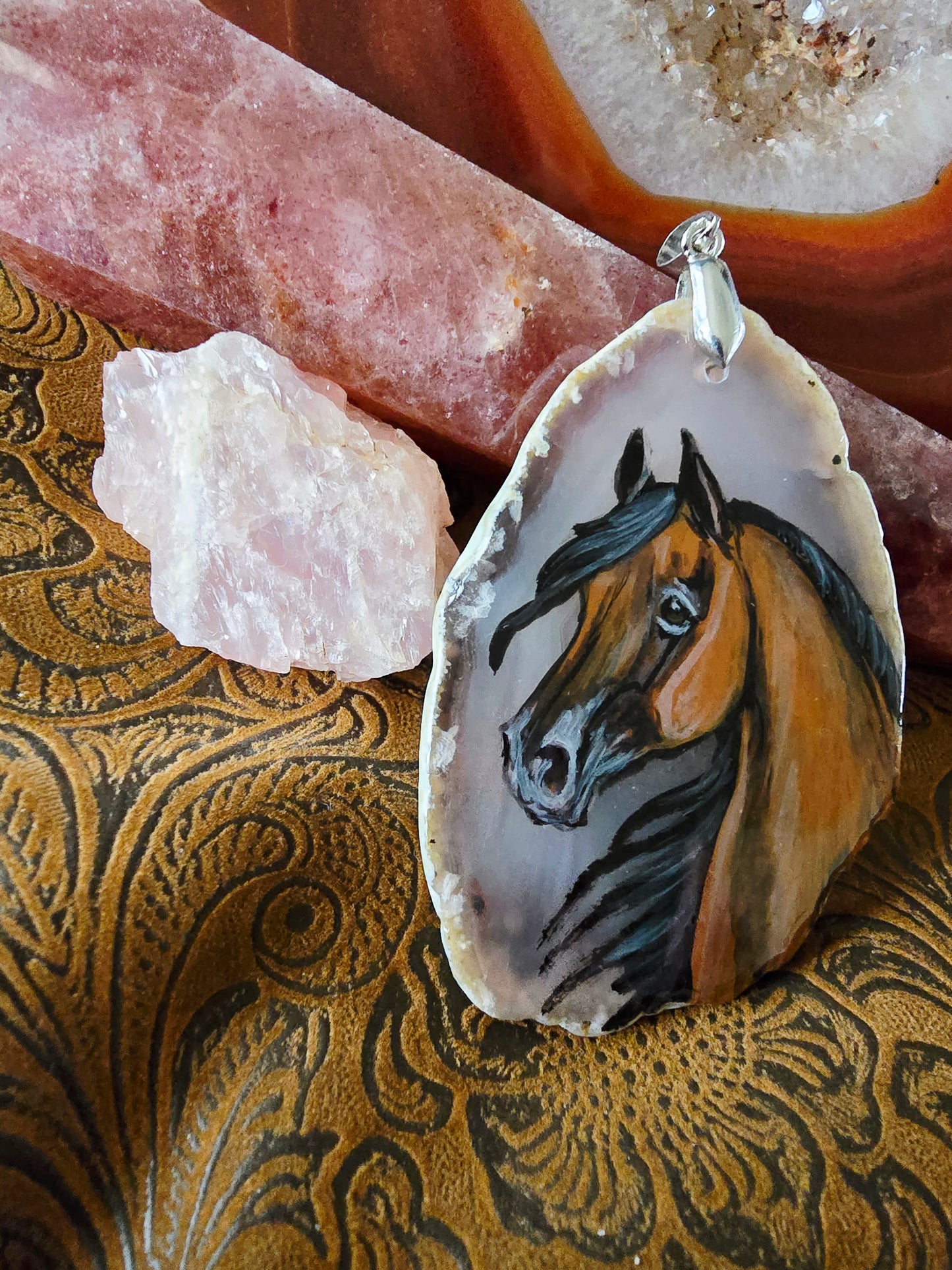 Hand-Painted Bay Horse Pendant — Natural Agate Slice