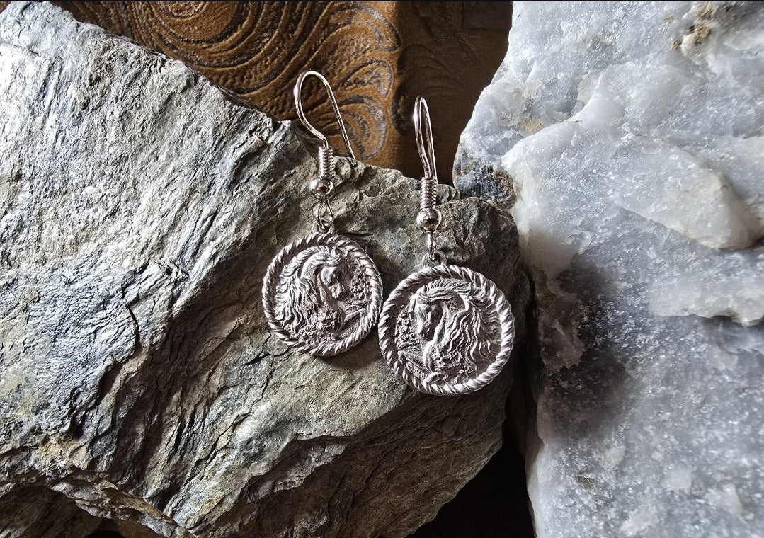 Exquisite Arabian Horse Earrings