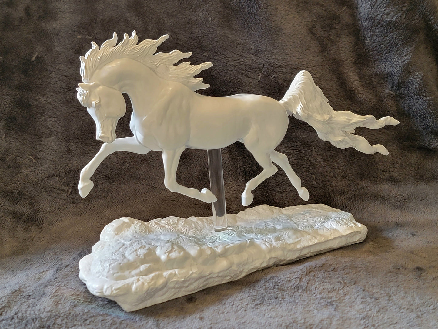 Shahdeen Cast Resin Model Horse Classic Scale