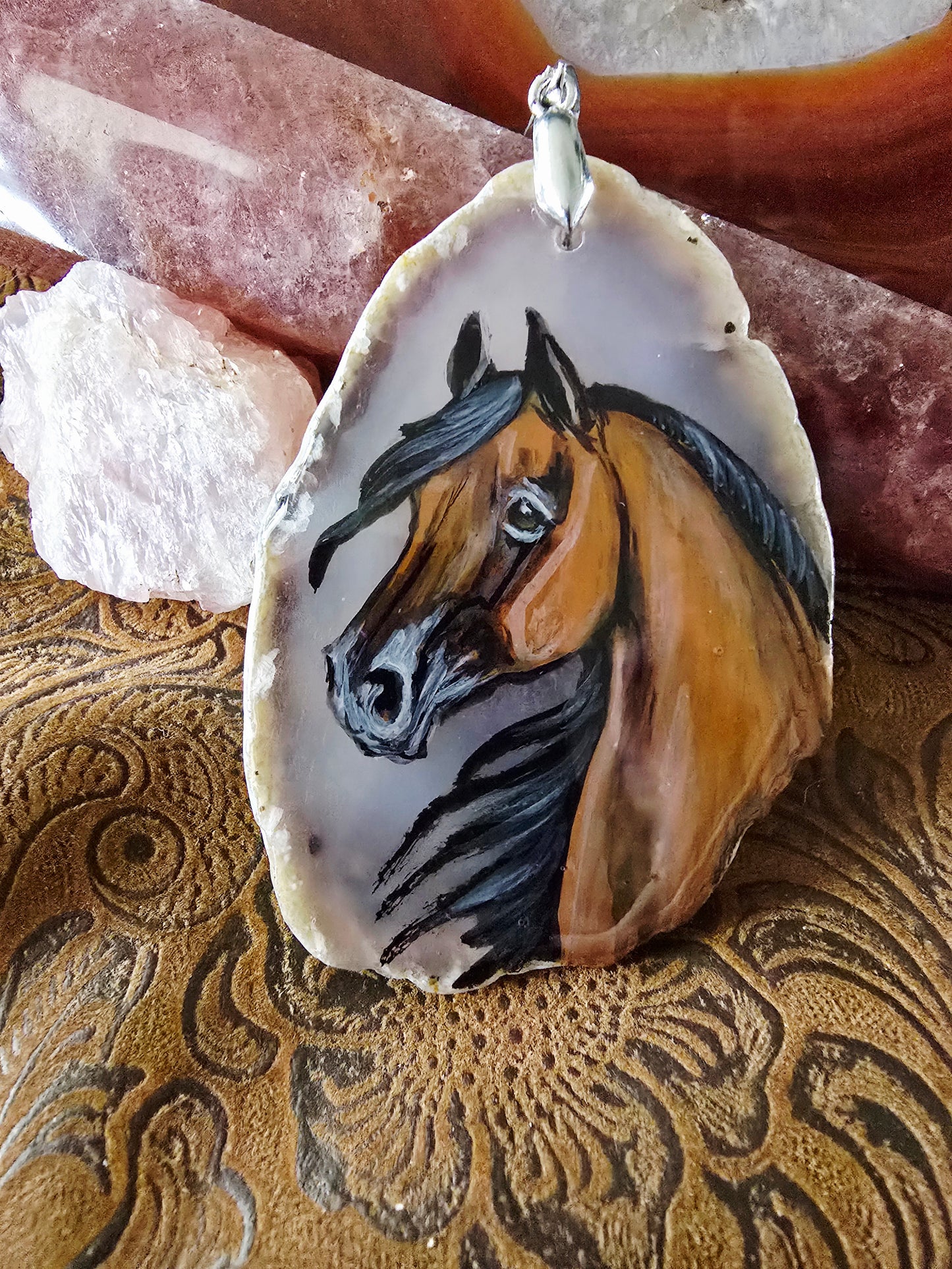 Hand-Painted Bay Horse Pendant — Natural Agate Slice