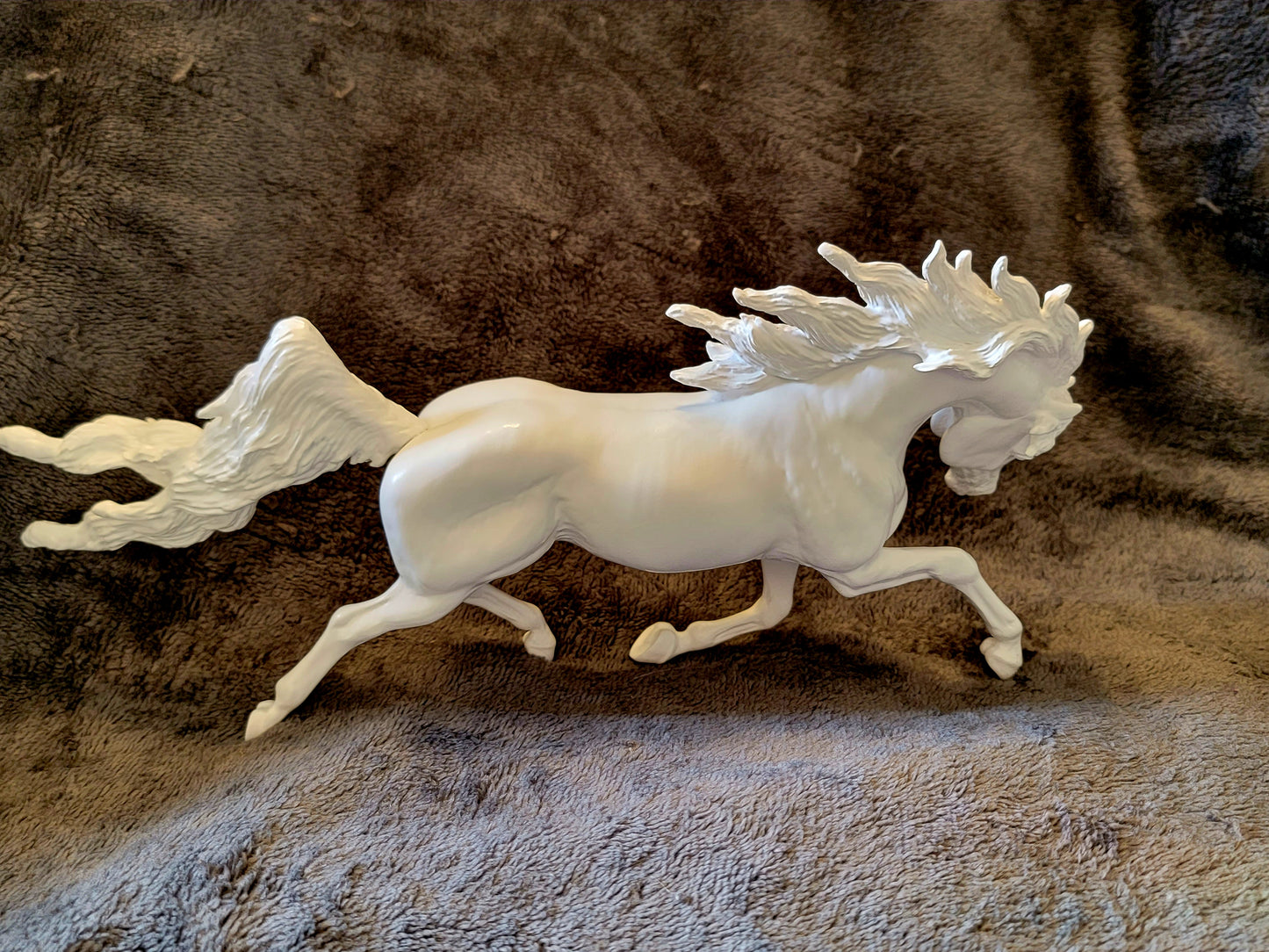 Shahdeen Cast Resin Model Horse Classic Scale