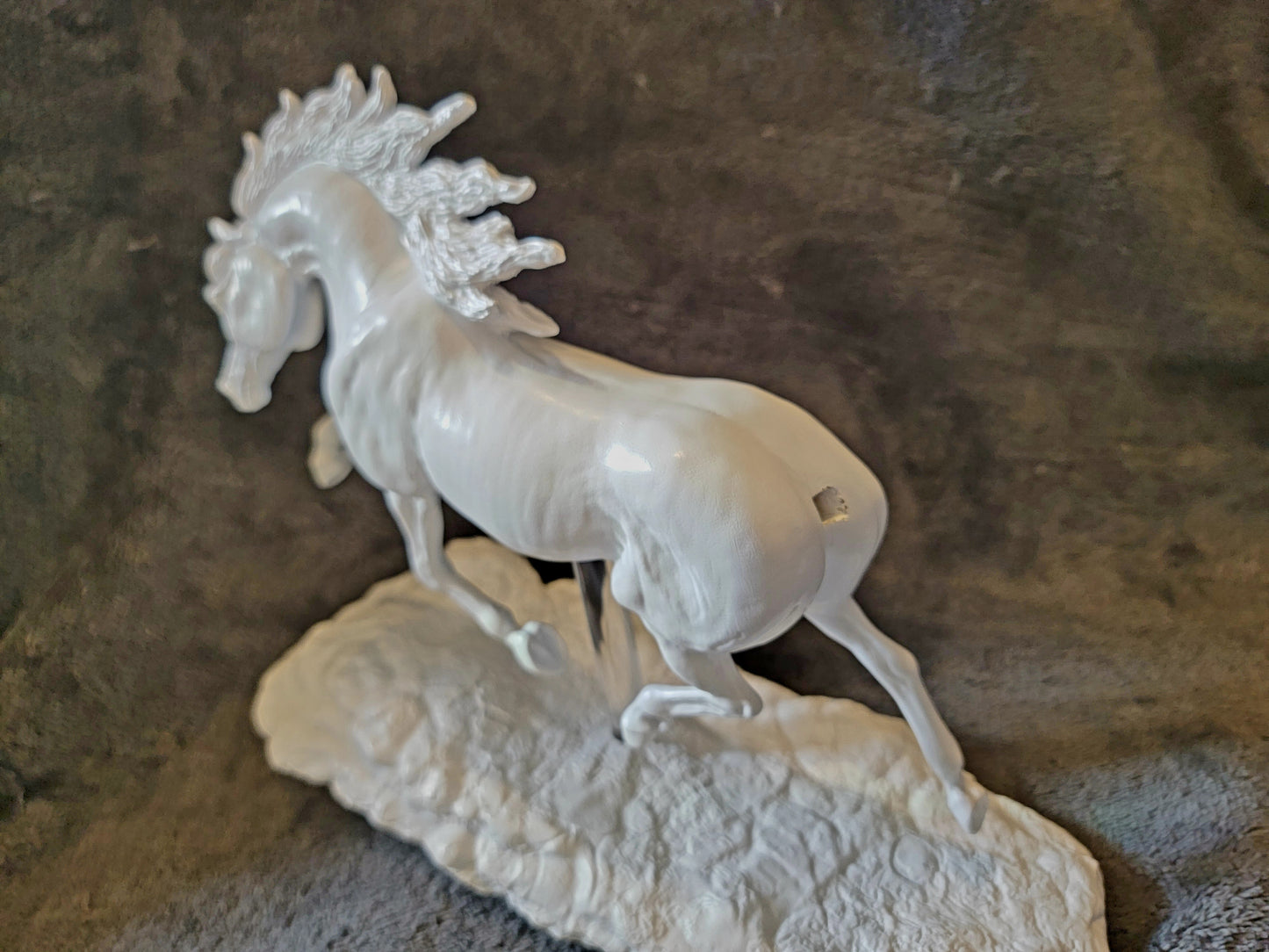 Shahdeen Cast Resin Model Horse Classic Scale