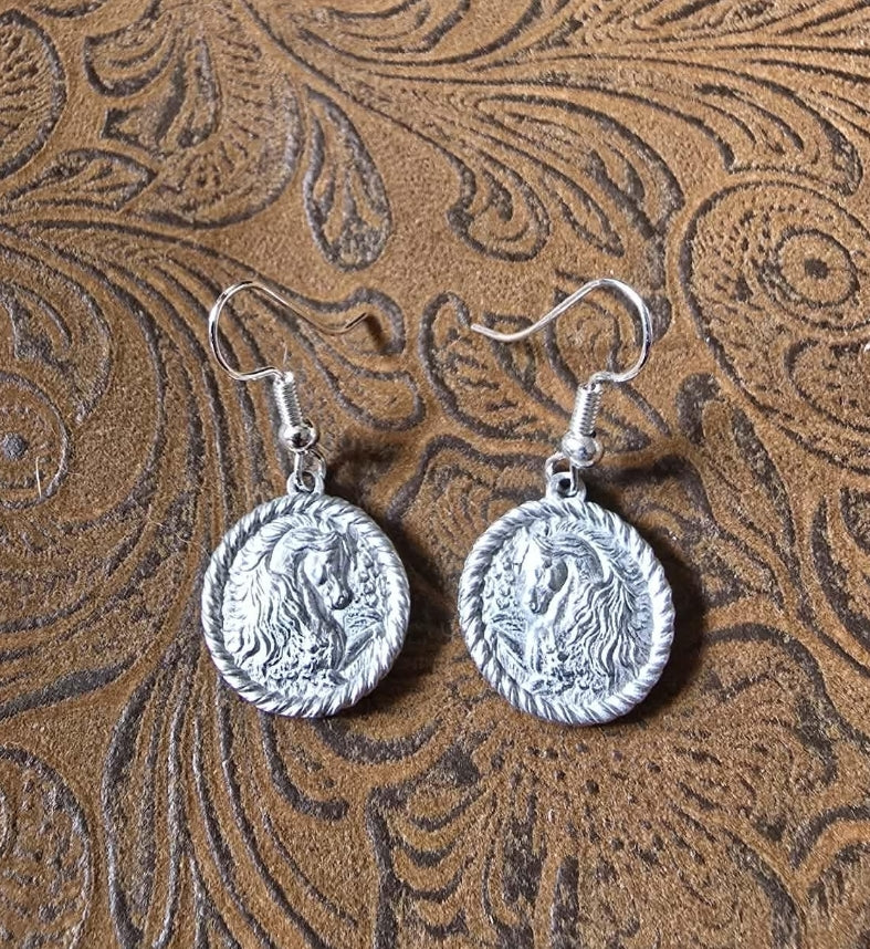 Exquisite Arabian Horse Earrings